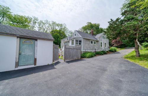 3 Bedroom Cape House by Leavetown Vacations - Photo 5