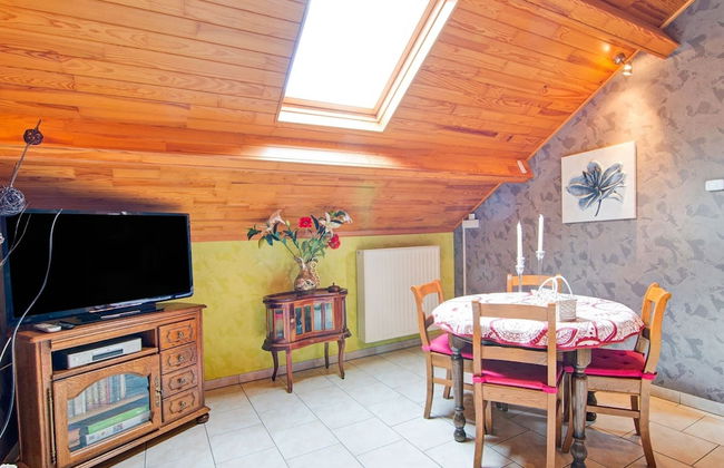 Charming Stay Near Forests - Photo 19