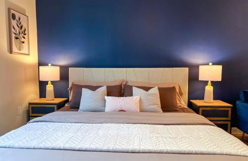 Mid Century With Pool GYM and Parking 10min to Cedars - Photo 11