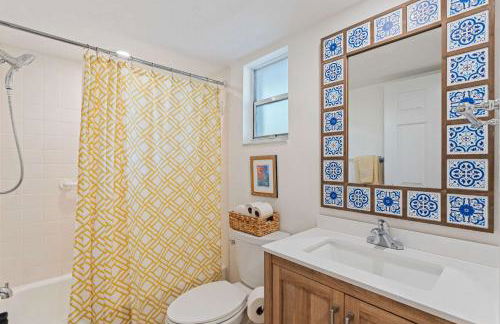 Exquisite Luxury First Floor Condo - Easy Walk to Amenities - Foto 23