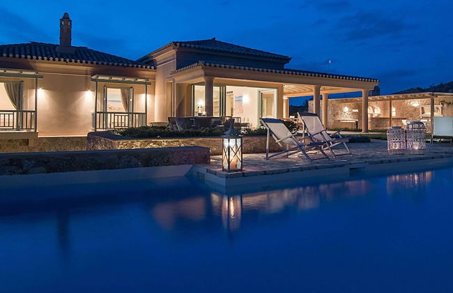 Luxurious Villa in Peloponnese With Pool - Foto 9