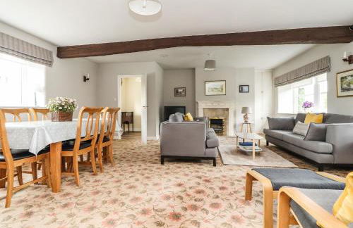 Grange House - Photo 8