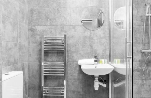 Spacious Apartment - Street Parking - Smart TV - Netflix 49G - Foto 4