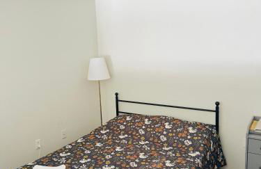 Spacious,2Queen beds, free parking, pool&gym and central location - Foto 13