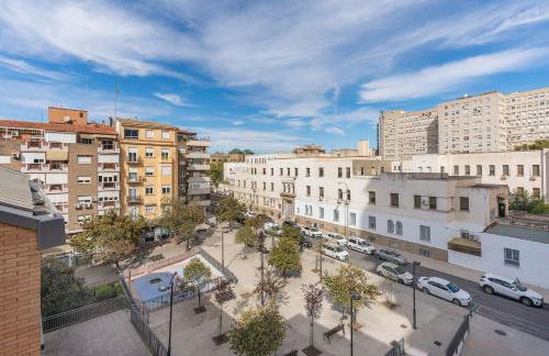 Central, Spacious Parking - Foto 23