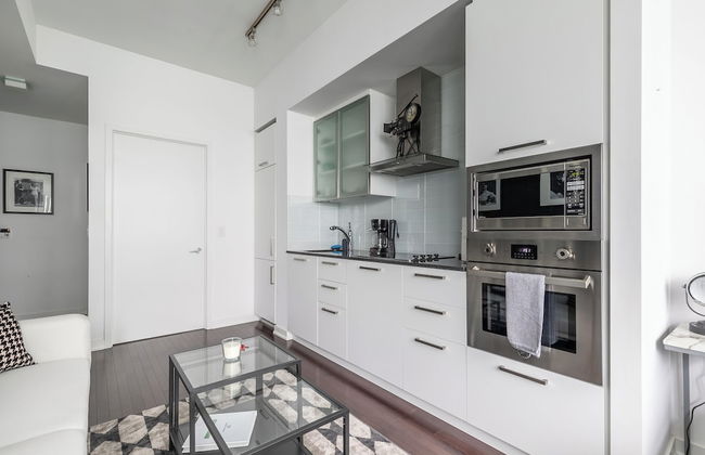 Maple Leaf Square - Photo 79