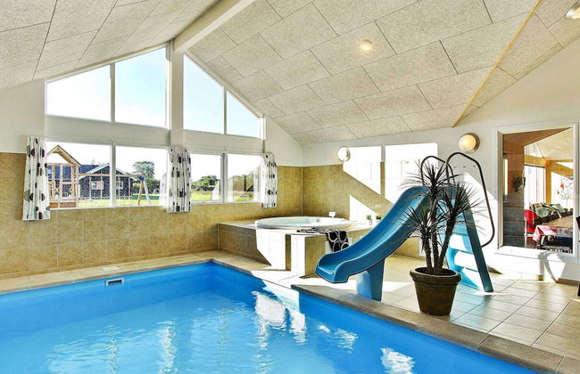 Luxury Pool Retreat in Nordborg - By Traum Ferienwohnungen - Photo 5