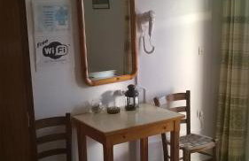 Lefteris Rooms - Foto 4