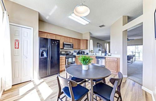 Magical Villa Pool Game Room Close to Disney - Foto 16