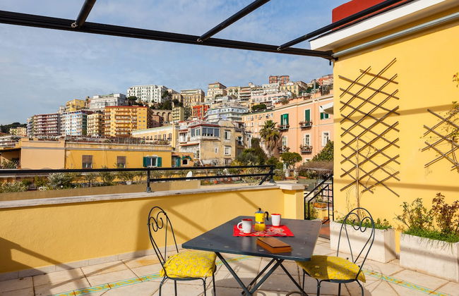 Bright Rooftop by Napoliapartments - Foto 25