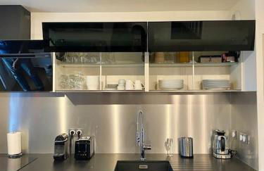 Le Domaine Réservé , parking et écrin de verdure - Foto 34