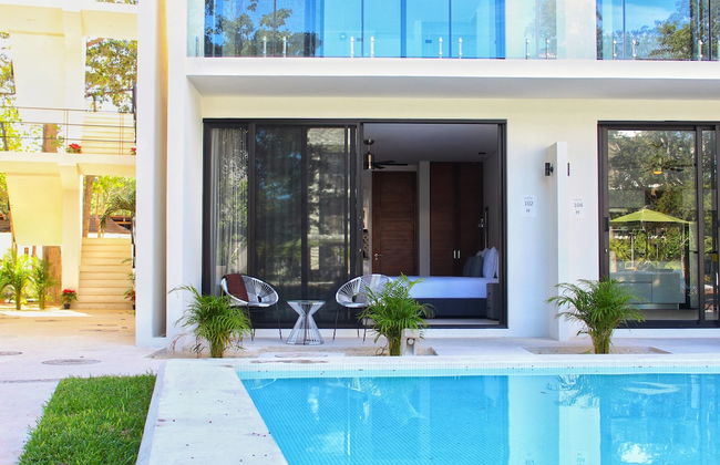 Central Park E102H - Photo 1