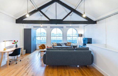 City of London Deluxe 4BR Steps to Tube - Foto 34