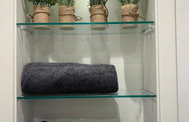 London Heathrow Airport Apartment Voyager House Terminal 12345 - EV Electric and Parking available! - Foto 5