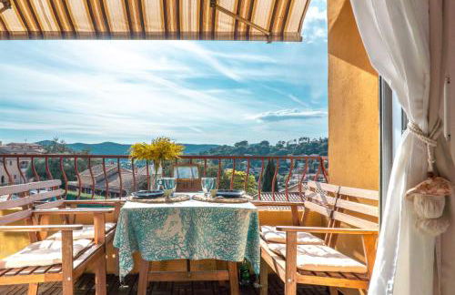 L'Odyssée provençale, un duplex de charme de 2 chambres au pied du village médiéval de Bormes-les-Mimosas, offrant des prestations haut de gamme et une superbe vue sur le Massif des Maures - Foto 9