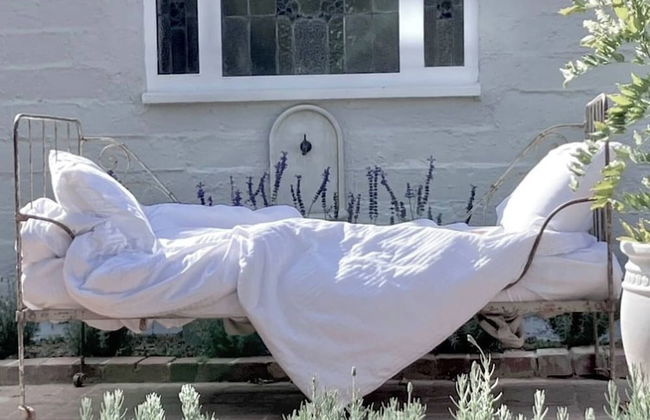 One Wee Cottage, A Romantic Secluded Provincial Abode Surrounded by Vineyards - Foto 50