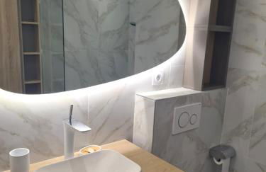 Superbe Appartement Luxueux Spacieux 50 m2 Port Nice - Photo 10