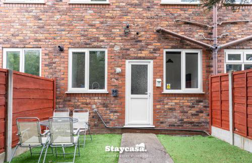 Spacious 2BR Home w Garden 2-Min Walk to Town - Foto 30