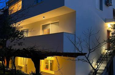 Apartments Curnić - Photo 1