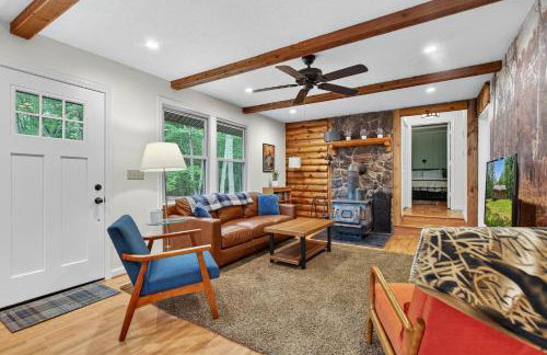 20 acres w Private Pavilion, Fireplace & Fire Pit - Foto 8