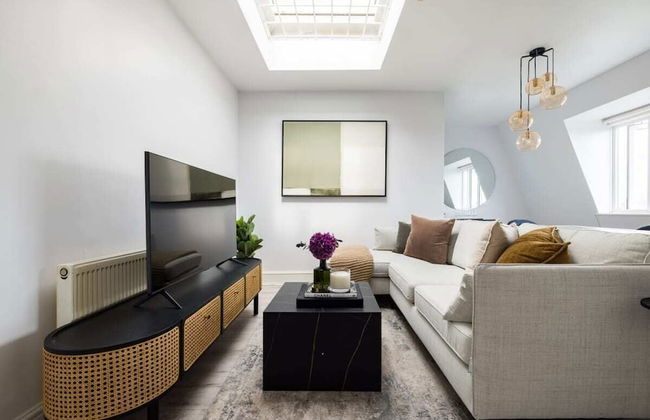 The St Johns Wood Classic - Snazzy 2bdr Flat - Photo 1