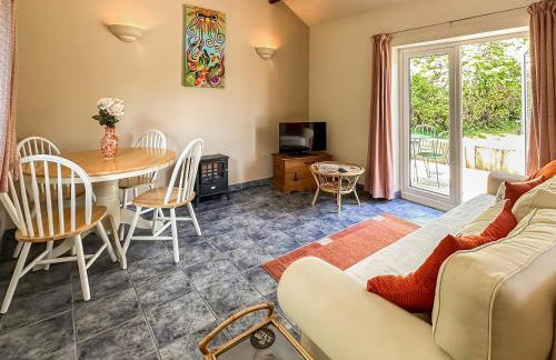 Blossom's Cottage - Photo 2