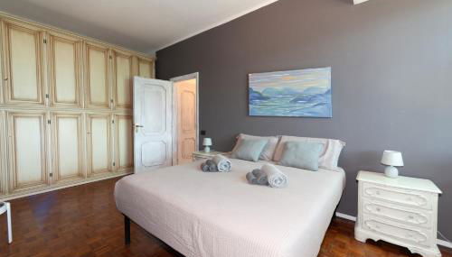 Savona Sea House Apartment with parking - Foto 1, wardrobe