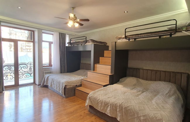 The Pearl of Nizami Street - Foto 5