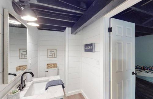 The Playmakers Funhouse-HOF Village - Foto 51