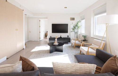 RARE Luxurious Apartment 1 Block From Time Square - Foto 1