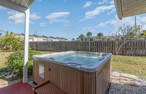 Melbourne Beach 4/3 Home steps to Beach w/Jacuzzi - Foto 18