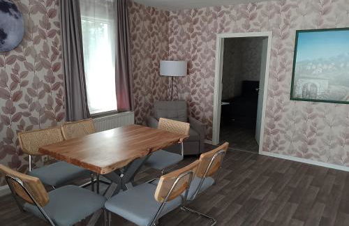 Nähe Plohn Park - FEWO mit Spielzimmer und Balkon sowie Doppelzimmer mit eigenem Bad - Foto 4