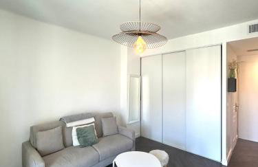Spacieux studio Happy home en dernier étage avec petit ascenseur et balcon À 5 minutes du vieux Nice et de la mer - Foto 4