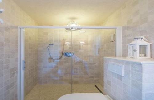 Luxury Villa with Jacuzzi in Les Issambres - Foto 13