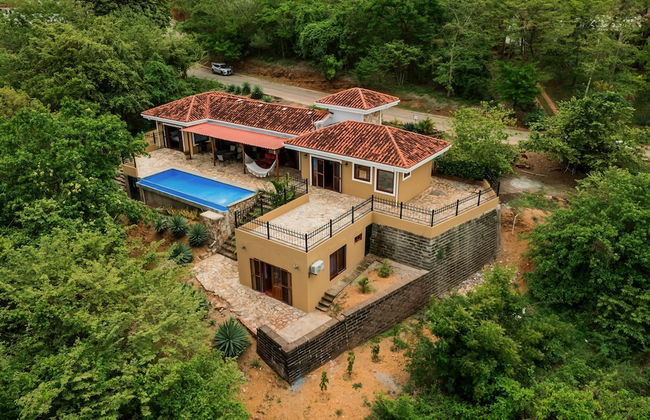 Exquisite Private Coastal Retreat 3 Bedroom Home by RedAwning - Foto 1