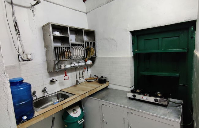 Pre Independence 2 BHK Bungalow,dalhousie,himachal - Photo 5