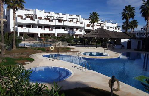 Casa ARCO IRIS avec Jardin et Terrasse - piscine et jacuzzi partagés - by Cathy Ducoin - Foto 39