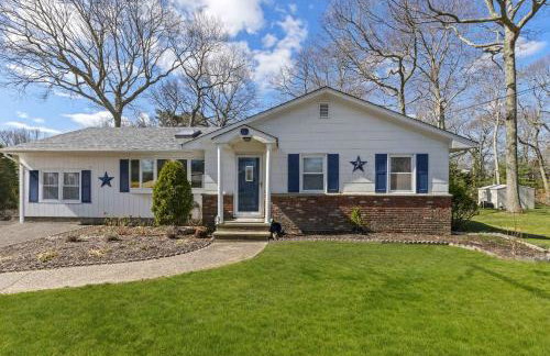 Poppy's Hampton House:Large Yard,Beach,Newly Renovated - Foto 1