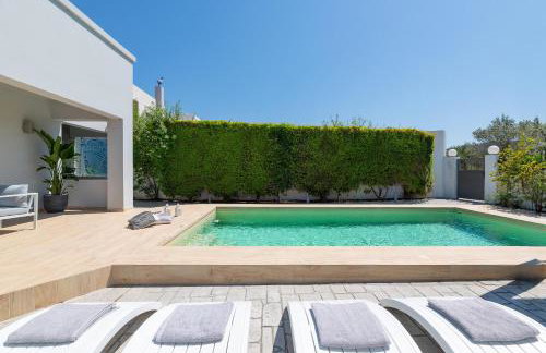 Niovis Villa - Photo 4