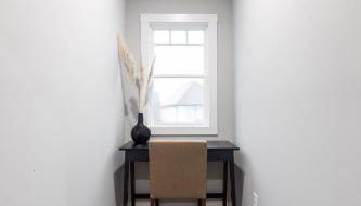 Cozy Lake Cottage W/ Kayaks, SUPs, Pool & Firepit - Foto 2, furniture