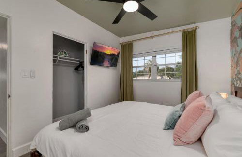 10 Minutes to Downtown with Jacuzzi, Pool Table, Ping Pong, and BBQ - Foto 32