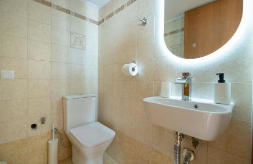 Sunlit Terrace 3BR Apartment - Tavros by ΜΡS - Foto 58