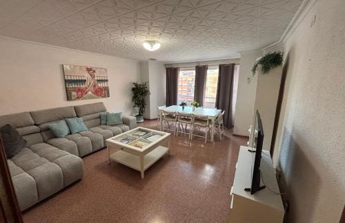 Piso Grande Amplio para grandes grupos 4 Dormitorios 2 baños,Asc 4AC y WIFI - Photo 71