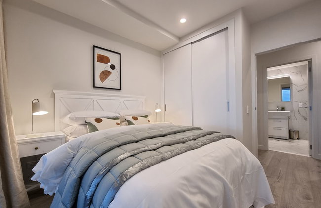 Luxe Apt w Harbour-Sunset Views -Parking - Foto 9