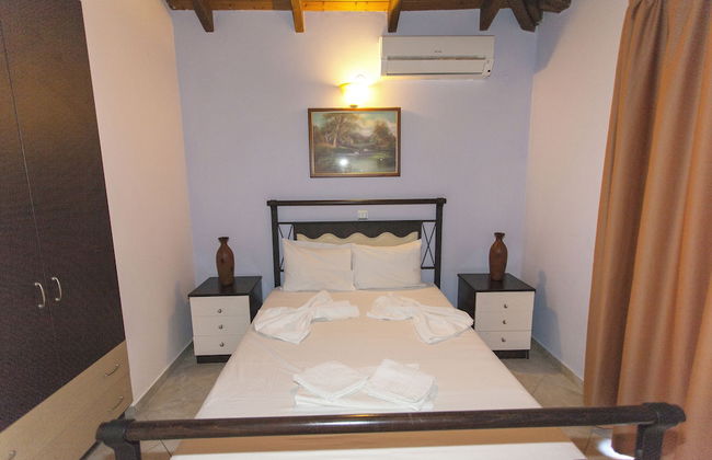 Oasis Exclusive - Photo 6