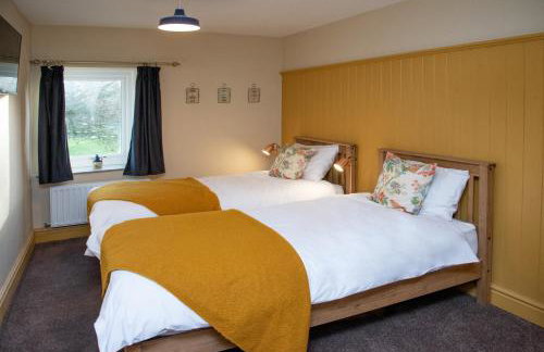 Two Bedroom Country Cottage in County Durham with Village Pub and Free Parking For Holidays and Work Stays - Foto 10