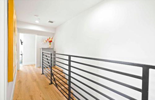 H- Fab Family 5BD 4,5BA NoHo Escape Near Universal with Games, Deck, Parking - Foto 40