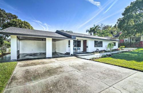 Mid-Century Modern Escape in Central Lakeland! - Foto 3