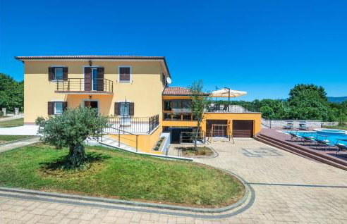 Awesome Home In Sumber - Foto 17