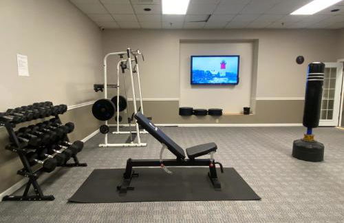 COZY LOON MOUNTAIN ESCAPE - Free shuttle, Pool, Hot tub, River&Mnt Views - Foto 33